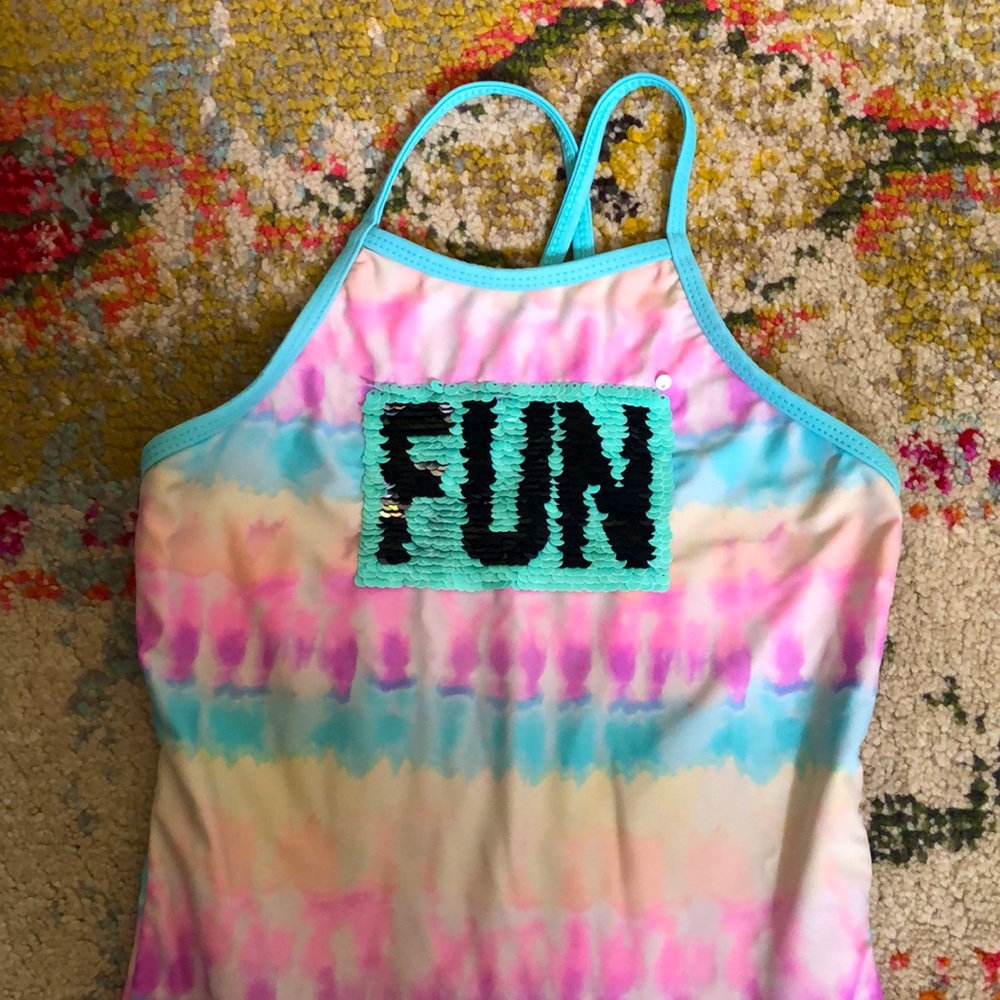 swimsuit - Picture 2 of 4